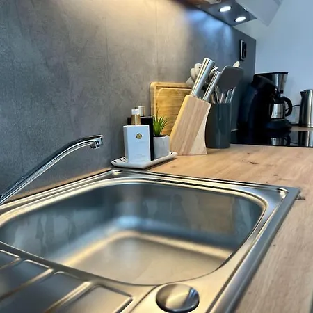 Moderne 2-Zimmer Wohnung Im Stadtzentrum - Fruehlingsaktion 2025! Bayreuth Buitenkant foto