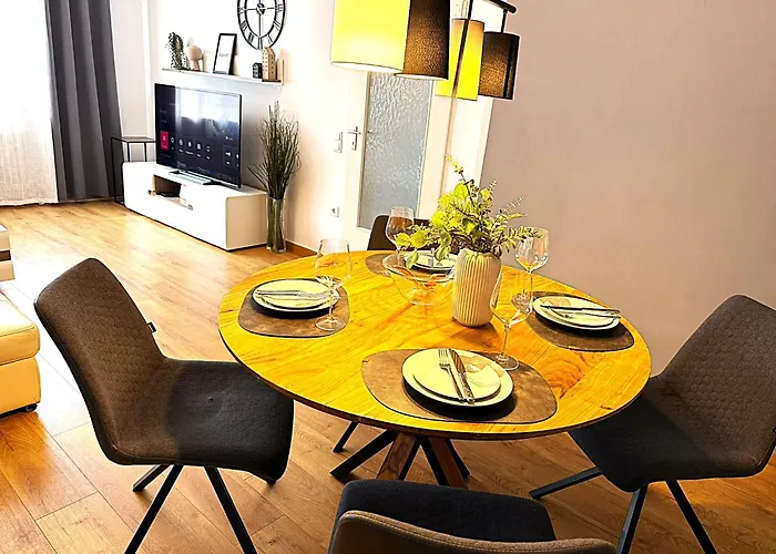 Moderne 2-Zimmer Wohnung Im Stadtzentrum - Fruehlingsaktion 2025!