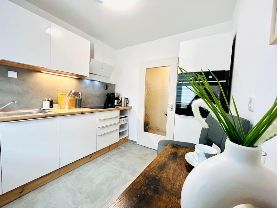 Apartment Moderne 2-zimmer Im Stadtzentrum - Fruehlingsaktion 2025!